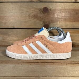 NEW Womens Sizes Adidas Gazelle “Wonder Clay Cloud White” Sneakers IG1699